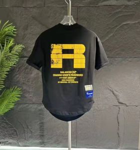 เสื้อแขนสั้นพิมพ์ลายตัวอักษรแบบใหม่ฤดูร้อนสำหรับผู้ชายเสื้อยืดผ้าฝ้ายแท้ชายทรงโค้งมนแฟชั่นเสื้อคอกลมสวมหัวเข้ารูปแฟชั่น