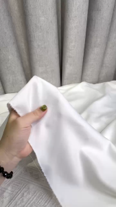 VẢI SATIN NỀN DÀY MÀU TRẮNG KEM | KHỔ 1M5 | VẢI NHÀ PHẠM