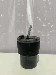 Gelas Kaca Gorgous Estetik dilapisi Karet Anti Panas dan sedotan tanpa box