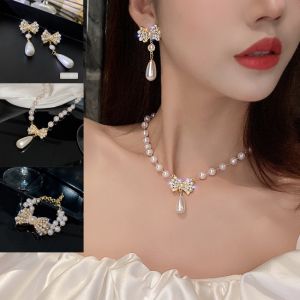 Vòng Tay Ngọc Trai Chuỗi Áo Len Mới 2022 Vòng Cổ Ngọc Trai Chuỗi Xương Đòn Cho Nữ Bộ Bông Tai Vòng Cổ Đơn Giản Màu Đỏ Lưới Trang Sức Vòng Cổ Nữ