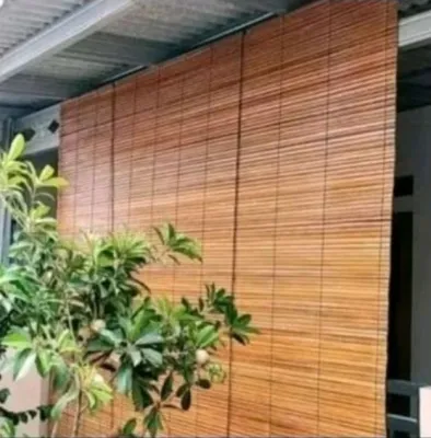 Tirai bambu sawit gulung natural ukuran 2x2meter