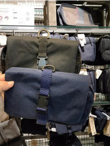 Portable Outdoor Travel Cosmetic Bag Japanese Style Foldable Wet And Dry Separation Storage Bag for Business Trips And Camping