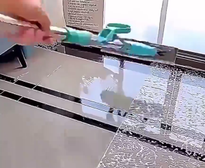 🍊น้ำยาทำความสะอาดพื้นกลิ่นส้ม🍊น้ำยาขัดพื้น น้ำยาทำความสะอาดในครัวเรือน น้ำยาทำความสะอาดพื้น น้ำยาทำความสะอาดพื้นกระเบื้อง น้ำยาทำความสะอาดขจัดฝุ่นพื้น ขจัดสิ่งสกปรกให้สะอาดเหมือนใหม่ เหมาะกับทุกพื้นผิว น้ำยาทำความสะอาดกลิ่นส้ม แห้งเร็ว