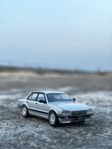 Miniature 3D Rolling Shock Absorption Car Model Toy 1/64 Scale