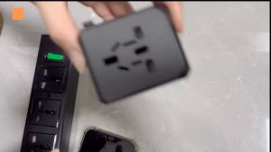 Universal Travel Adaptor 3.6A Fast charging Colokan adapter Dual USB Dual Usb International