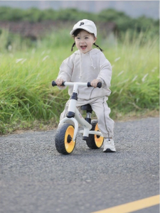 KUB | Learning to Walk Balance Bike