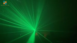 Đèn Moving 3 Đầu Có Viền Led 12 Mắt + 3 Mắt Laser Đảo Xoay Mẫu Mới - Đèn Bay Phòng Vũ Trường Karaoke...