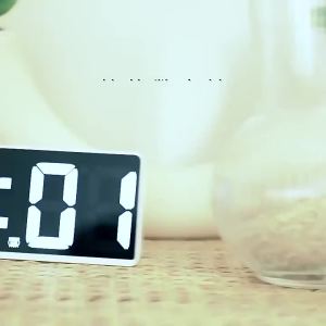 Digital Alarm Clock Voice Control Teperature Snooze Night Mode Desktop Table Clock 12/24H Anti-disturb Funtion LED Clocks Watch