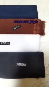 Hijab Sekolah Segi Empat Saudia Rawis Jilbab Siswi SD SMP SMU Warna Hitam-Putih-Navy-Coklat Pramuka