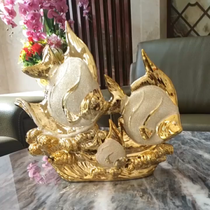 Creative Goldfish Family Portrait Decorative Piece A Bright and Attractive Home Decoration Item
