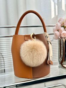 Cute Fox Fur Ball Keychain Bag Ornament Car Decoration Womens Plush Key Holder Fashionable Accessory Genuine Fox Fur