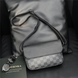 Retro Japanese Style Leather Crossbody Bag Mens Casual Zipper Shoulder Bag Small Size Trendy Messenger Chest Bag