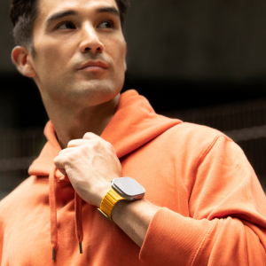 UNIQ Revix Evo Reversible Magnetic Apple Watch Strap 49/46/45/44mm & 42/41/40mm