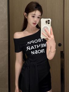 American Retro Hot Girl Letter Print Short Sleeve T-Shirt Womens Summer New Belt Design Sensation Shoulder Bared Top