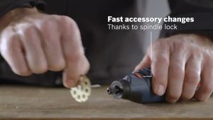 Bosch รุ่น GRO 12V-35 เครื่องเจียรไร้สายอเนกประสงค์ ขนาด 12 V 35000 รอบ/นาที พร้อมแบตฯ และแท่นชาร์จ