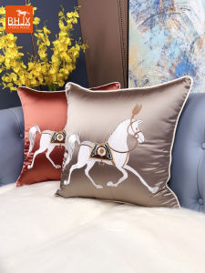 โมเดิร์น สไตล์อเมริกัน โซฟาหมอนห้องนั่งเล่นตัวอย่างบ้านหรูหรา นุ่ม ผ้ากำมะหยี่โซฟาหมอนตกแต่งบ้านเบาะ