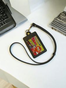 Name Tag ID Card Holder Kulit P.U dengan Fitur 4 slot kartu