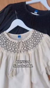 Blouse Wanita Lengan Pendek (ODN634 EMBRO SMOCKED BLOUSE)