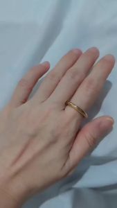 CINCIN WANITA ASLI TITANIUM WARNA GOLD / AKSESORIS WANITA ASLI TITANIUM / PERHIASAN FASHION ASLI TITANIUM GIRLIE ACC