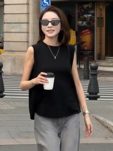 Black Knitted Sleeveless Vest round Neck Ice Silk Loose Fit Summer Top Womens Fashion Commute Style Korean Version Ladies Knitwear