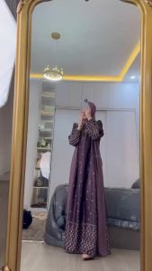 Gamis Set Hijab Silk Mix Ceruty: Pilihan Terbaik untuk Acara Lebaran