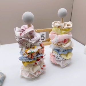 Solid Wood Vertical Hair Accessories Organizer Scrunchie Headband Claw Clip Display Stand for Kids Girls