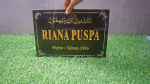 BATU NISAN KERAMIK PUTIH 20X15 CM (ANAK & BAYI)