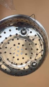 Rổ Inox Hồng Phước Thành 201 cao cấp lỗ thưa dùng để rửa rau củ size 30cm- 32cm. Chống gỉ sét an toàn khi sử dụng.