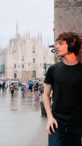 Awei Aura Phonic Series AT20 ANC ENC Active Noise Cancellation Over-ear headphones Dynamic spatial audio head tracking headphone