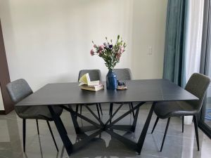 Bàn ăn chân W LACASA chân sắt sơn tĩnh điện gia công cao cấp hiện đại. Căn hộ chung cư nhà phố