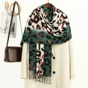 Luxury Leopard Print Cashmere Scarf Vintage Style Women Long Shawls Soft Warm Winter Pashmina Shawl Tassels Neck Warmer Autumn