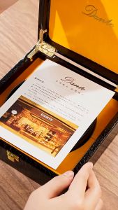 เข็มขัดหนังคุณภาพสูง [แถมกล่องหนังระดับไฮเอนด์] หัวเข็มขัดผลิตจากโลหะคุณภาพสูงแข็งแรง ทนทาน แบบล๊อคอัตโนมัติ รูปร่างแบบไหนก็ใช้ได้