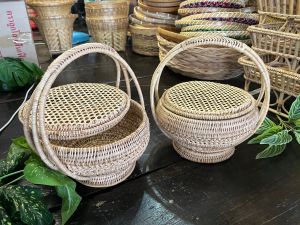 ตะกร้า ตะกร้าหวายแท้ ตะกร้าหมาก ตะกร้าใส่ของ มีฝาปิด กว้าง 23-24 cm เชี่ยนหมาก
