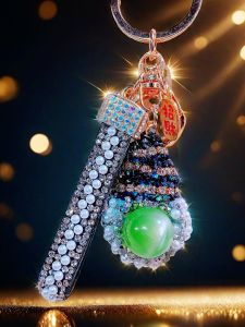 Metal Alloy Keychain with Embedded Diamonds Seashell Treasure Pearl Car Key Holder Womens Handbag Pendant Creative Gift