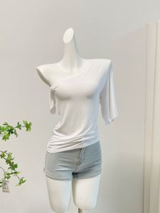 Hold Loose Feeling Basic Feeling Plaid Asymmetrical One-Shoulder Cold-Shoulder T-shirt Black White Yellow