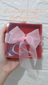 Hampers Kado Natal Tahun Baru Ultah Perhiasan Set Gelang & Anting Serut Mewah Xuping - Lovelybutik