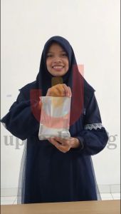 KEMASAN POUCH LASER HOLOGRAM ZIPLOCK NON STANDING PLASTIK KLIP (10pcs)