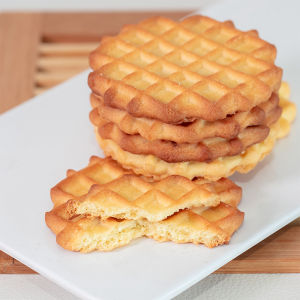 Casual Cheesy Flavor One-Bite Waffle Biscuit Independent Packaging Loose Sale 200g Snack Breakfast Hunger Relief Crispy Biscuit