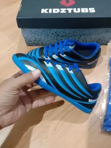 KIDZTUBS Sepatu Futsal Anak Laki-Laki Size 28 29 30 31 32 33 34 35 36 37  KDZ1034112024