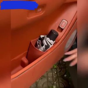 1/2PCS Silicone Car Trash Can Car Door Silicone Storage Box Multifunctional Trash and Umbrella Holder Storage Accessories