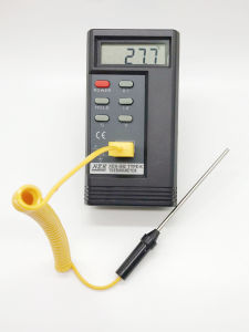 1310ตัวบ่งชี้อุณหภูมิ Thermocouple แบบมือถือพร้อมเซ็นเซอร์ประเภท K