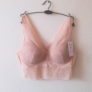 เสื้อชั้นในใส่นอนเสื้อกล้ามลูกไม้ไร้ตะเข็บแบบชิ้นเดียวเสื้อชั้นในไซส์ใหญ่ไร้โครงเหล็กแบบบางทำให้หน้าอกใหญ่ดูเล็กสำหรับสาวอวบ