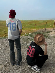 Cool Feeling Sporty Mens Short Sleeve T-Shirt Dual Color Digital Grey Half Sleeve round Neck Casual Summer High Street Style