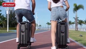 Airwheel SE3SL Smart Ridding Travel Luggage Smartphone APP control Scooter Wireless Ride Boarding Travel Bag Rideable Luggage 20L Begari Berbasikal untuk Perjalanan