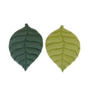 Soft Cotton Leaf Shaped Cat Bed Mat Double Sided Washable Pet Sleeping Blanket Non-slip Floor Rug Cushion for Small Dog Kitten