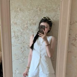 VKSOD | French Preppy Style Womens Summer High Intelligence Sensation Casual Sleeveless Vest Commute Short Pants Two-Piece Set