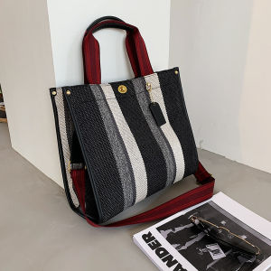 กระเป๋าผ้าใบสะพายไหล่ความจุขนาดใหญ่สไตล์เกาหลีสำหรับผู้หญิงในช่วงฤดูร้อนปี 2025 กระเป๋าถือลำลองแบบอเนกประสงค์ กระเป๋าถือ Tote Bag