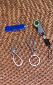 JPTS พวงกุญแจ พวงกุญแจไทเทเนียม ใช้ง่าย แขวนสิ่งของได้เยอะ น้ำหนักเบา สีไทเทเนียม