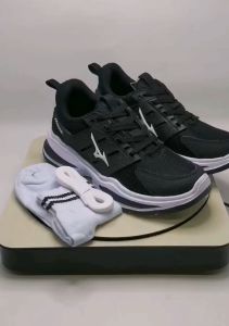 Sepatu Mizuno Hitam Putih & Sepatu Vans Oldscool Terbaru