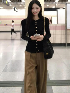 Korean Style Knitted Long Sleeve CardiganWomens Soft Cozy Slim Fit Black Open Shirt Early Autumn Essential Outerwear Sweater